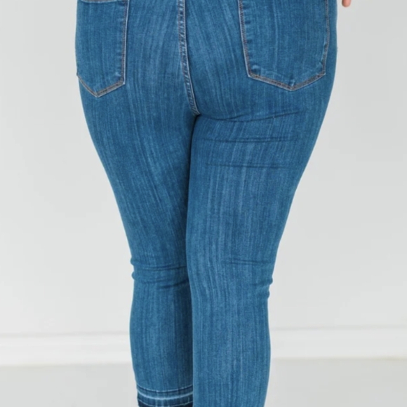 Judy Blue High Waist Pull On Crops size 13 - Picture 3 of 7